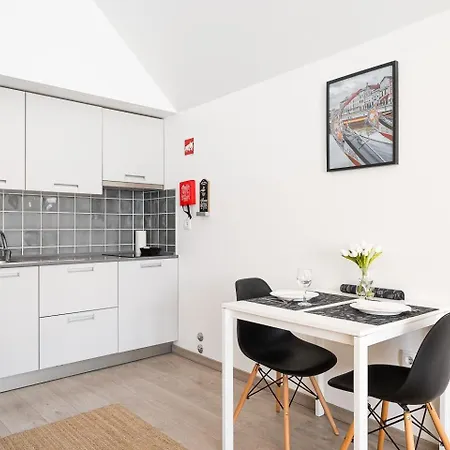 Guestready - Ria Reflection * أفيرو