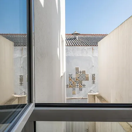 Guestready - Ria Reflection *