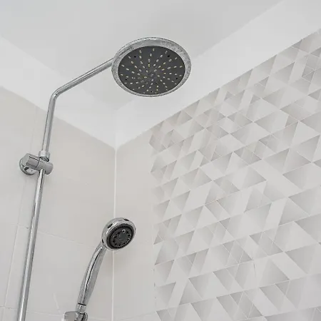 Guestready - Ria Reflection